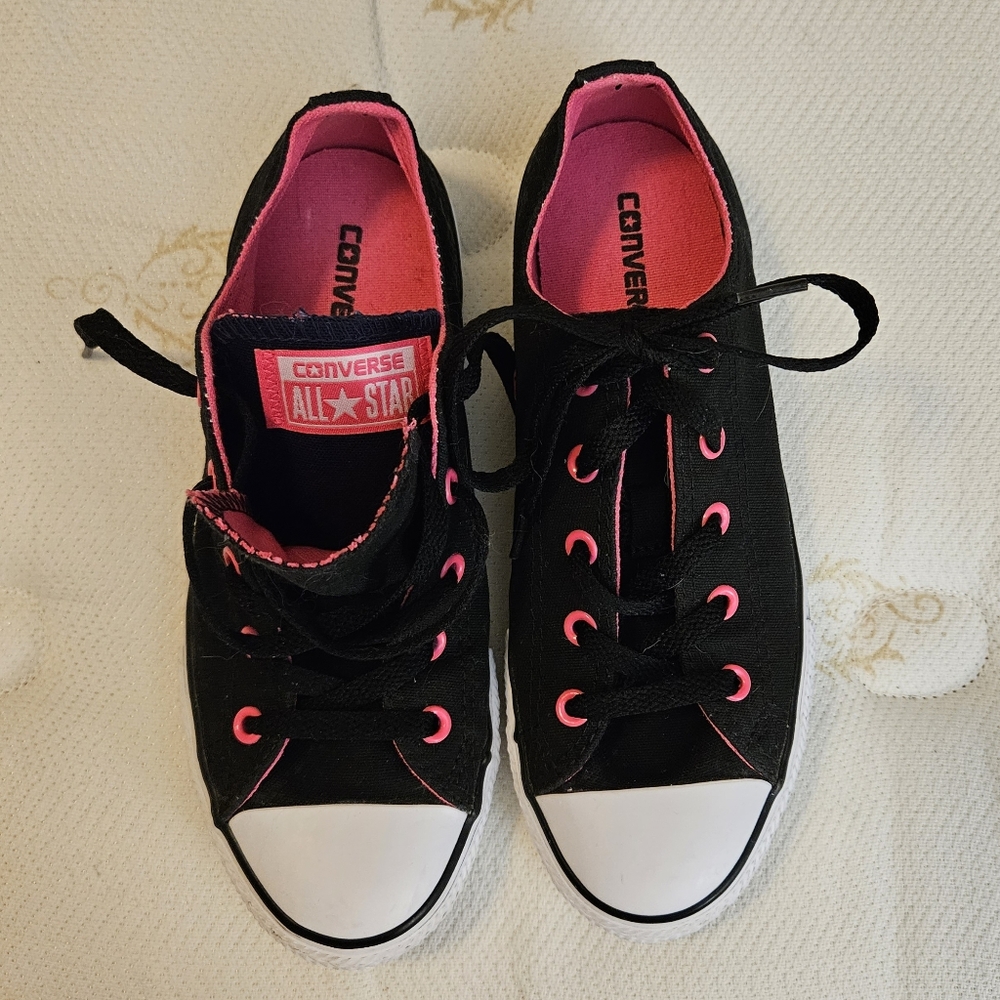 Converse All Star size 3 Black and Pink Double tongue